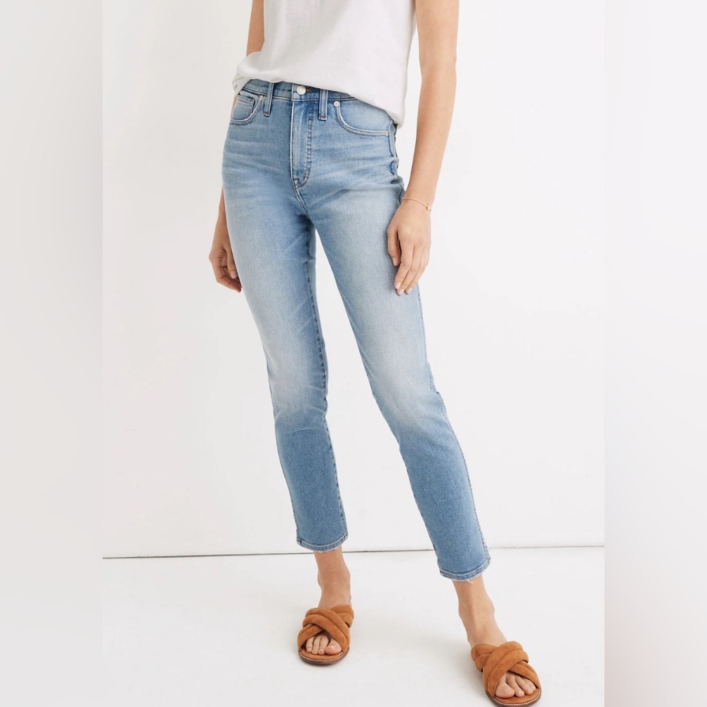 Madewell Petite 10" High-Rise Skinny Crop Jeans in Horne Wash